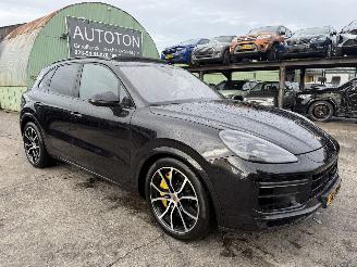 Voiture accidenté Porsche Cayenne 4.0 Turbo 549PK Pano Keramisch Full Option NAP 2018/6