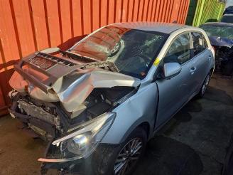 demontáž osobní automobily Kia Rio Rio IV (YB), Hatchback, 2017 1.0i T-GDi 100 12V 2019