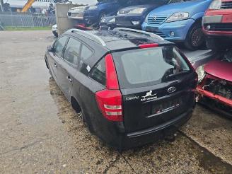 demontáž osobní automobily Kia Cee d Cee'd Sporty Wagon (EDF), Combi, 2007 / 2012 1.4 16V 2009/3