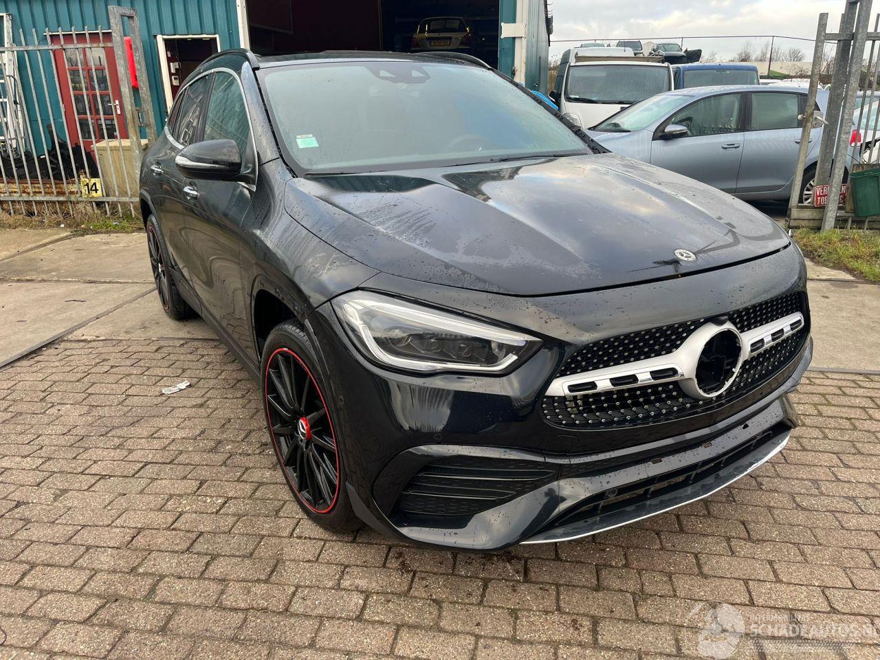 Mercedes GLA gla 220d  4x4  f1 edition