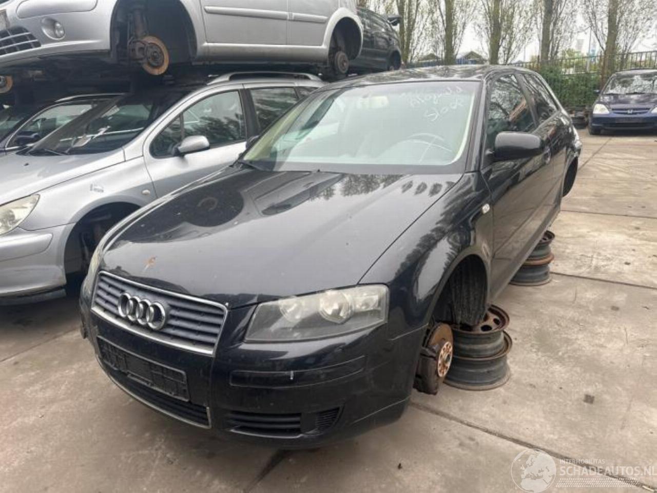 Audi A3 A3 (8P1), Hatchback 3-drs, 2003 / 2012 1.6 16V FSI