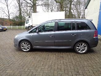 Opel Zafira Zafira (M75) MPV 1.9 CDTI (Z19DT(Euro 4)) [88kW]  (07-2005/...) picture 6