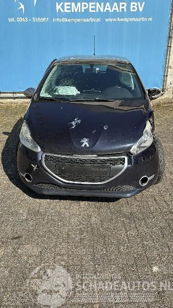 Peugeot 208 208 I (CA/CC/CK/CL) Hatchback 1.2 Vti 12V PureTech 82 (EB2F(HMZ)) [60k=
W]  (03-2012/12-2019)