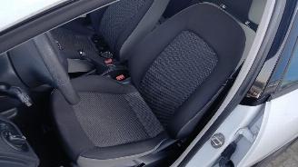 Seat Ibiza Ibiza IV (6J5) Hatchback 5-drs 1.0 EcoTSI 12V (CHZB) [70kW]  (05-2015/=
06-2017) picture 6