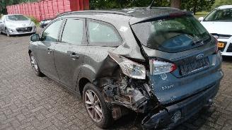 Ford Focus Focus 3 Wagon Combi 1.0 Ti-VCT EcoBoost 12V 100 (M2DC) [74kW]  (02-201=
2/05-2018) picture 5