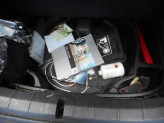 Volvo C-30 C30 (EK/MK) Hatchback 3-drs 1.6 D 16V (D4164T) [80kW]  (10-2006/12-201=
2) picture 10