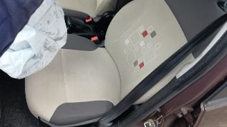 Fiat Panda Panda/Pandina (312) Hatchback 0.9 TwinAir Turbo 85 (312.A.2000) [63kW]=
  (02-2012/...) picture 8