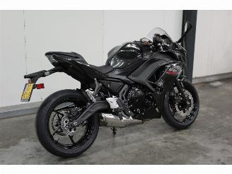 Kawasaki Ninja 650 2025 1 km! picture 4