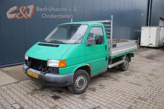 Coche siniestrado Volkswagen Transporter Transporter T4, Van, 1990 / 2003 2.4 D 1998/1