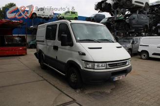 Iveco Daily New Daily III, Chassis-Cabine, 1999 / 2006 35C/S10 picture 10
