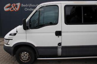 Iveco Daily New Daily III, Chassis-Cabine, 1999 / 2006 35C/S10 picture 6