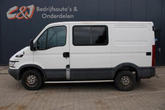 Iveco Daily New Daily III, Chassis-Cabine, 1999 / 2006 35C/S10 picture 2