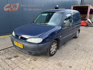 Salvage car Peugeot Partner Partner, Van, 1996 / 2015 2.0 HDi 2002/10