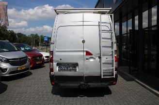 Renault Master 145.35 FG L3H2 RWD airco elek pakket 3000 kg trgw picture 5