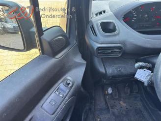 Peugeot Partner Partner (EF/EU), Van, 2018 1.6 BlueHDi 100 picture 16