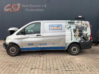 Mercedes Vito Vito (447.6), Van, 2014 2.2 116 CDI 16V picture 2