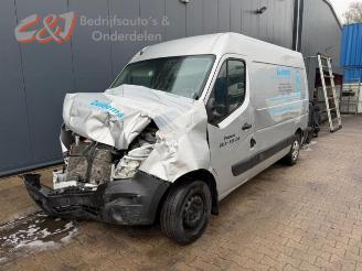 damaged passenger cars Nissan Interstar Interstar, Van, 2021 2.3 dCi 135 16V 2022/4