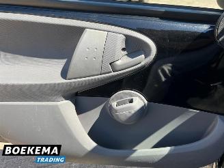 Peugeot 107 1.0-12V XS Airco 5-Drs Elek-pakket picture 18