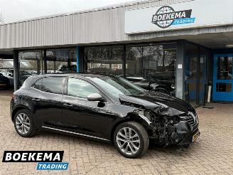 uszkodzony samochody osobowe Renault Mégane 1.2 TCe GT-Line Navigatie Keyless Climate Control 2017/11