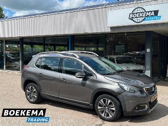 Voiture accidenté Peugeot 2008 1.2 PT Allure Navigatie Stoelverw. Climate Cruise 2017/7