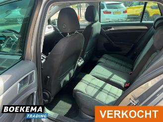 Volkswagen Golf 1.0 TSI Connected Navi Climate Cruise picture 17