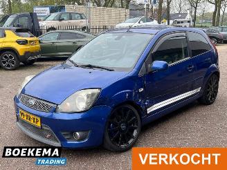 Ford Fiesta 2.0 16V ST 150PK Airco Sportpakket picture 4