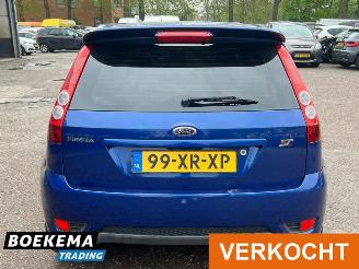 Ford Fiesta 2.0 16V ST 150PK Airco Sportpakket picture 10