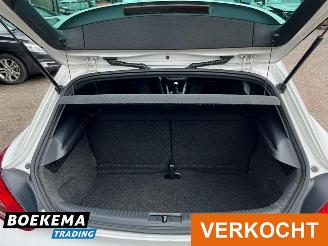 Volkswagen Scirocco 1.4 TSI 160PK Xenon Climate Cruise Stoelverw. picture 15