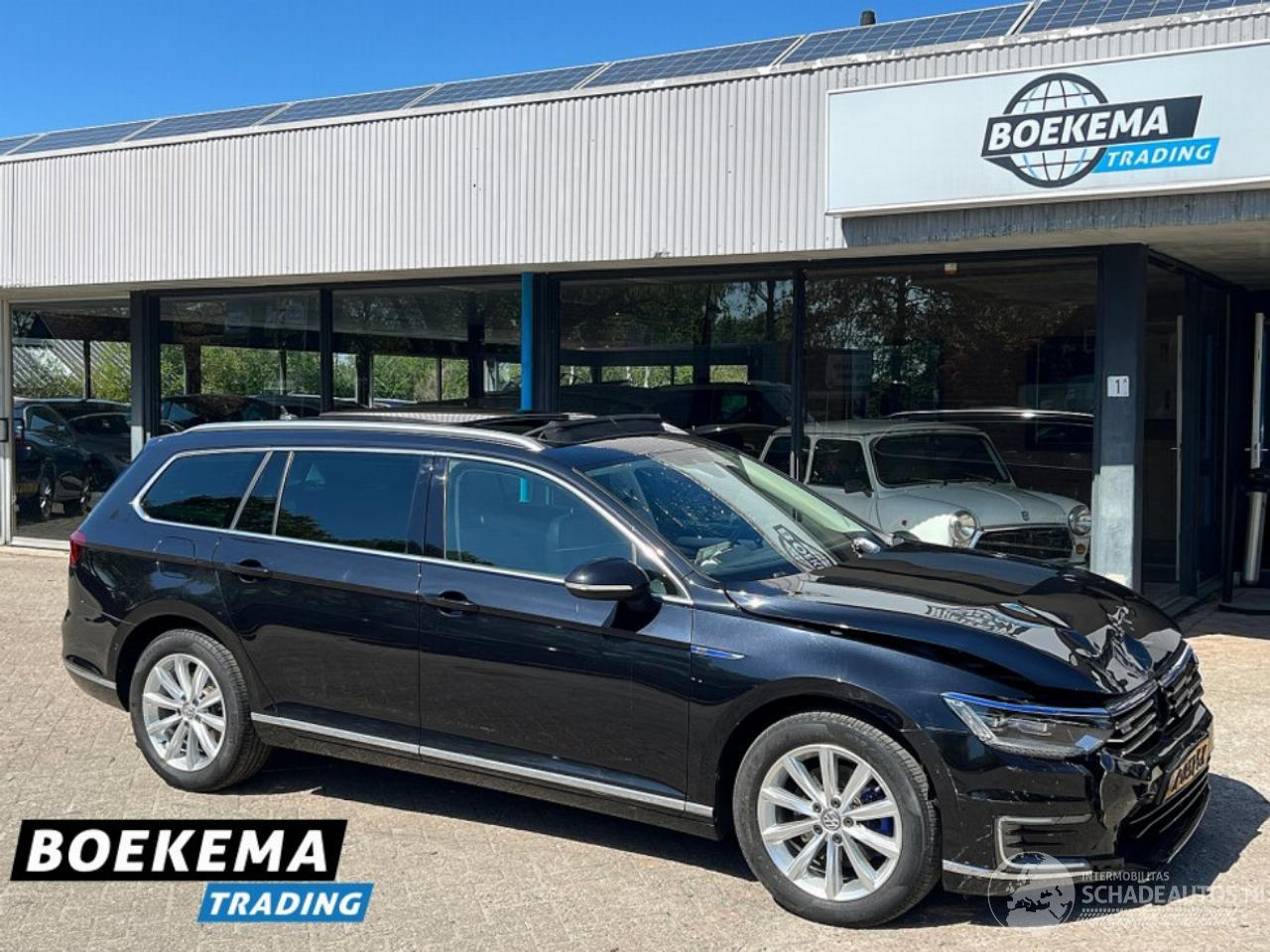 Volkswagen Passat Variant 1.4 TSI GTE Massage Virtual Pano Climate Camera