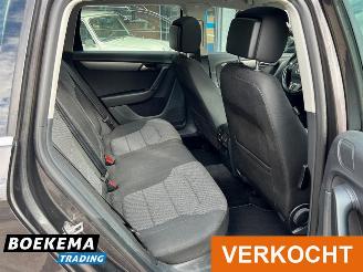 Volkswagen Passat Variant 1.4 TSI Comfortline Aut Pano Climate Cruise PDC picture 18