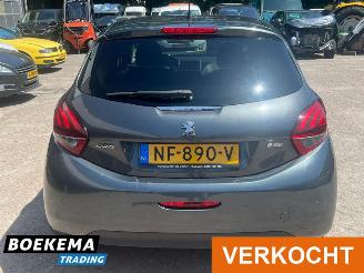 Peugeot 208 1.2 PureTech Allure Navigatie Airco Cruise PDC picture 11