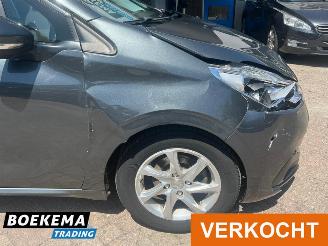 Peugeot 208 1.2 PureTech Allure Navigatie Airco Cruise PDC picture 8