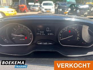 Peugeot 208 1.2 PureTech Allure Navigatie Airco Cruise PDC picture 22
