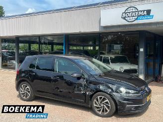 krockskadad bil auto Volkswagen Golf 1.5 TSI Comfortline Automaat Navigatie Camera Stoelverw. Cruise 2018/4