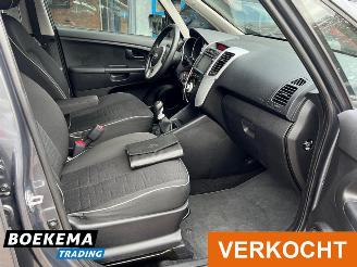 Kia Venga 1.4 CVVT Navi Climate Cruise Camera PDC picture 17