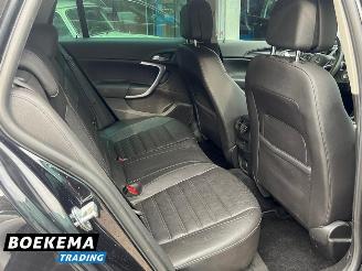 Opel Insignia 2.0 T Sport 4x4 250PK Aut Navi Climate Stoelver. picture 14