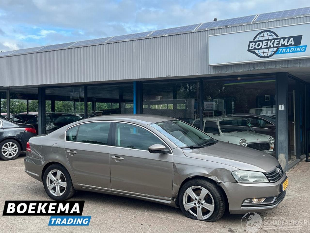 Volkswagen Passat 1.4 TSI Comfortline Navi Climate Cruise PDC