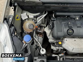 Peugeot Partner Tepee 1.6 VTi XT Rolstoel Lift Airco 5-Persoons picture 13