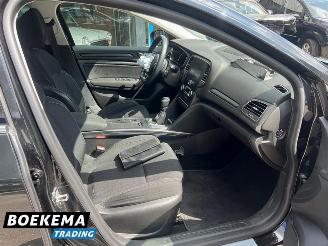 Renault Mégane 1.3 TCe 140PK Limited LED Keyless Navigatie Climate Cruise picture 18