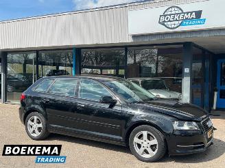 skadebil auto Audi A3 Sportback 1.6 Ambition Airco Cruise Stoelverwarming 2010/7