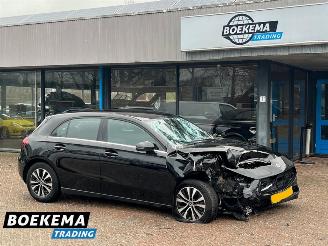krockskadad bil auto Mercedes A-klasse 180 Business Line Facelift Navi Camera Clima SHZ 2023/5