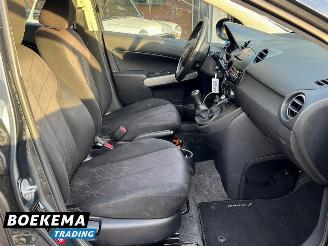 Mazda 2 1.3 BIFUEL Cool 5-Drs Trekhaak picture 24
