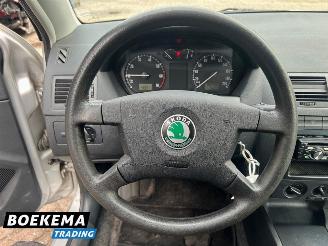 Skoda Fabia Combi 1.4-16V Choice Airco Cruise PDC picture 17