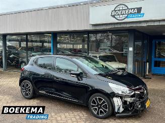 skadebil auto Renault Clio 0.9 TCe Dynamique Navi Camera Climate Cruise PDC Trekh. 2013/6