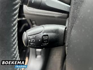 Peugeot 208 1.2 VTi Allure Led Navi Climate Cruise picture 20