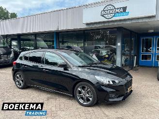 Vaurioauto  passenger cars Ford Focus 1.0 EcoBoost ST Line Stoel-Stuurverwarming Navigatie Climate Cruise 2019/7