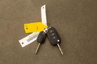 Peugeot 308 SW 1.2 Pano 96KW PureTech Blue Lease picture 25