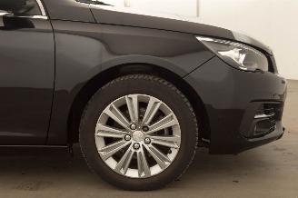 Peugeot 308 SW 1.2 Pano 96KW PureTech Blue Lease picture 36