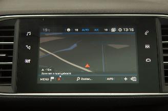 Peugeot 308 SW 1.2 Pano 96KW PureTech Blue Lease picture 7