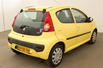 Peugeot 107 1.0-12V XS picture 4